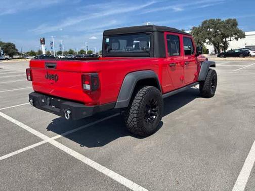 Firecracker Red Clearcoat 2023 Jeep Gladiator Sport