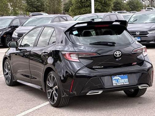 Midnight Black Metallic 2019 Toyota Corolla Hatchback XSE