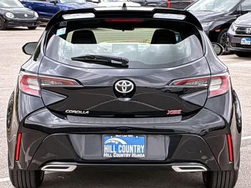 Midnight Black Metallic 2019 Toyota Corolla Hatchback XSE