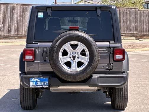 Granite Crystal Clearcoat Metallic 2022 Jeep Wrangler Unlimited Sport