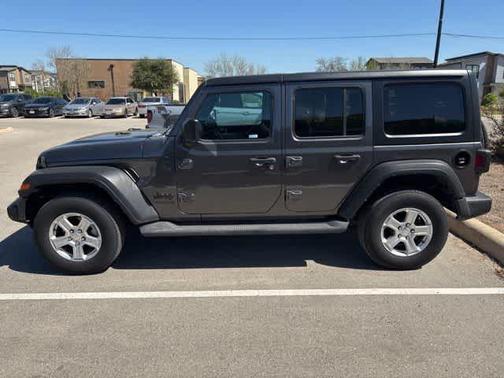 2022 Jeep Wrangler Unlimited Sport