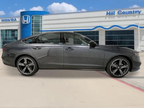 Meteorite Gray Metallic 2026 Honda Accord SE