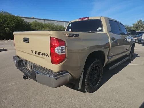 2017 Toyota Tundra SR5