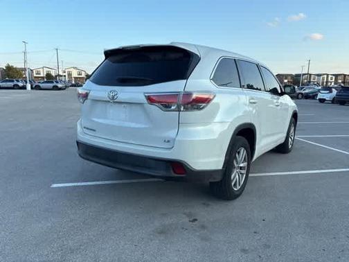 2014 Toyota Highlander LE