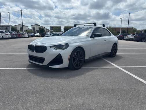 Mineral White Metallic 2024 BMW M240 i xDrive