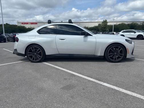 Mineral White Metallic 2024 BMW M240 i xDrive