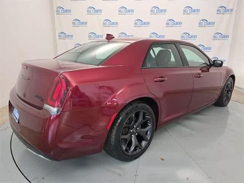 2022 Chrysler 300 S