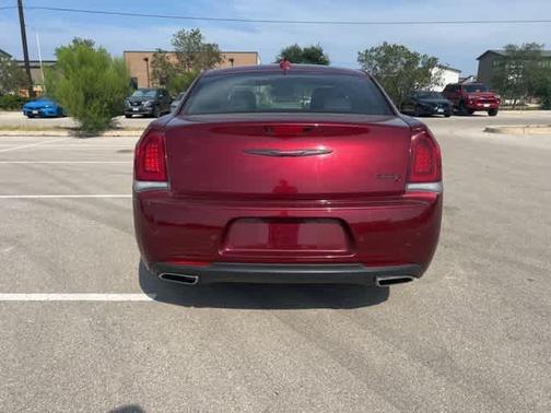 2022 Chrysler 300 S