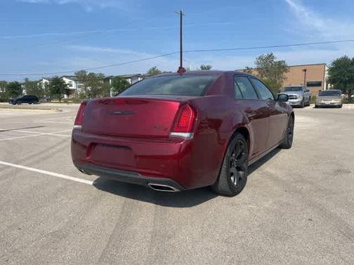 2022 Chrysler 300 S