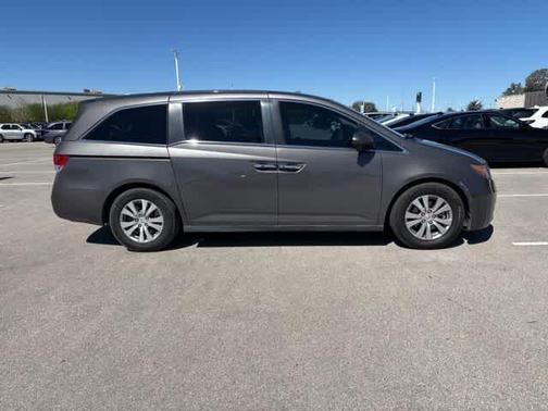 2017 Honda Odyssey SE