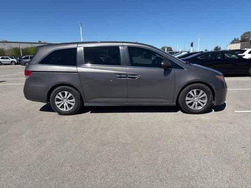 2017 Honda Odyssey SE