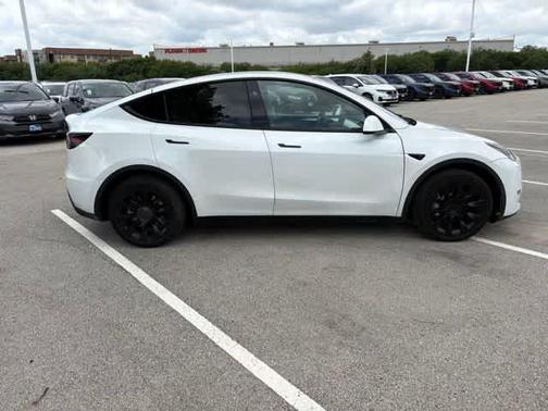 White 2024 Tesla Model Y Long Range