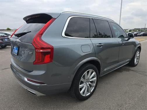 2019 Volvo XC90 T6 Inscription