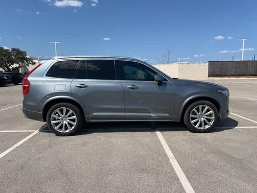 2019 Volvo XC90 T6 Inscription