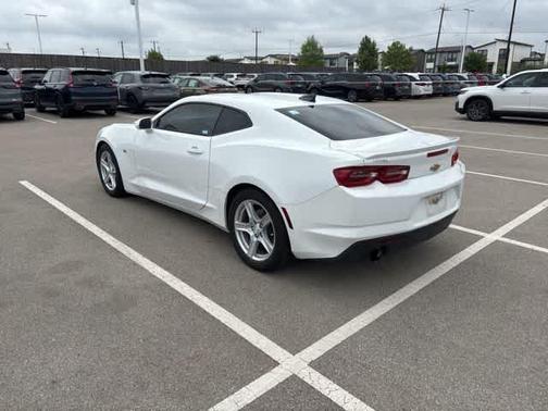 Summit White 2021 Chevrolet Camaro 1LT