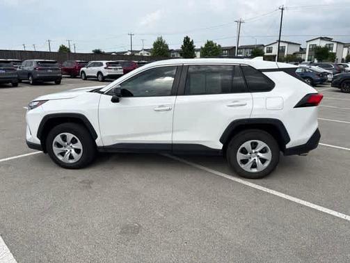Ice 2024 Toyota RAV4 LE