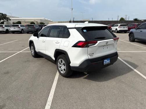 Ice 2024 Toyota RAV4 LE