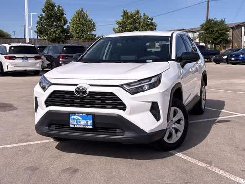 Ice 2024 Toyota RAV4 LE