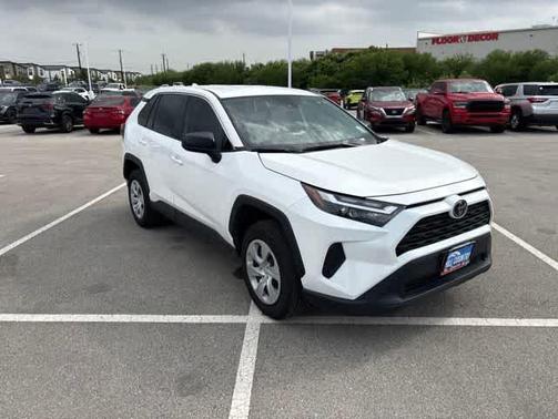 Ice 2024 Toyota RAV4 LE