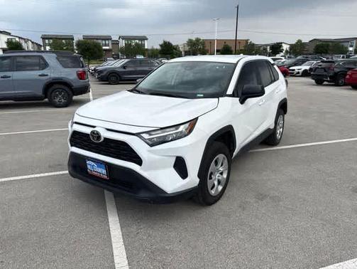 Ice 2024 Toyota RAV4 LE