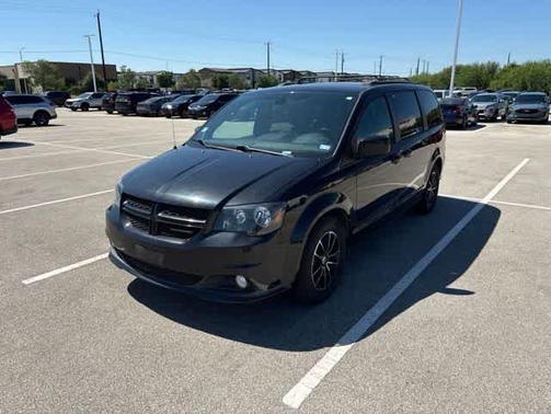 Black Onyx Crystal Pearlcoat 2018 Dodge Grand Caravan GT
