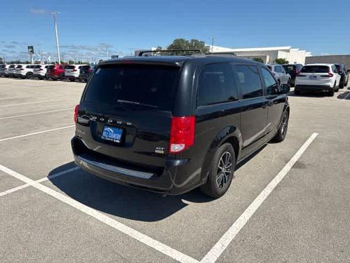 Black Onyx Crystal Pearlcoat 2018 Dodge Grand Caravan GT