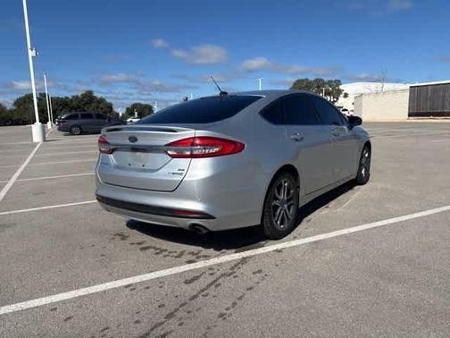 2017 Ford Fusion Hybrid SE