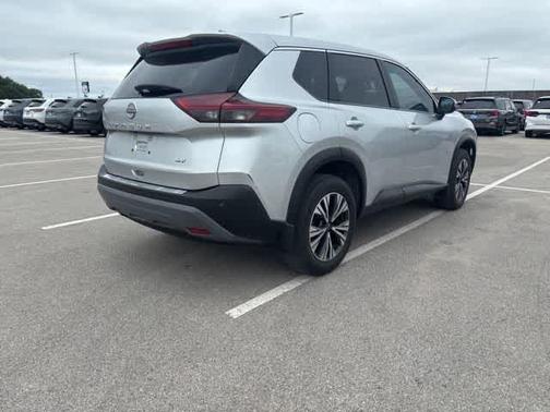 Brilliant Silver Metallic 2023 Nissan Rogue SV