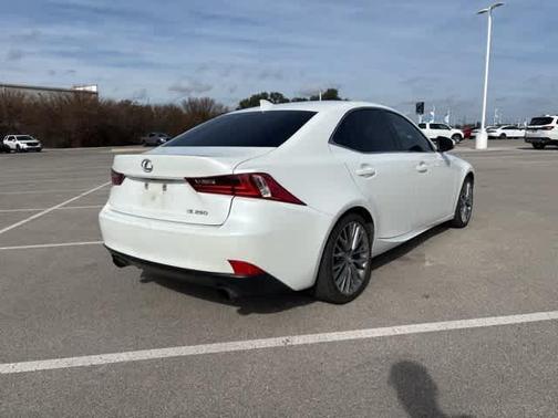2015 Lexus IS 250 Crafted Line