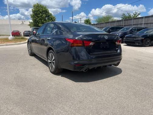 2020 Nissan Altima 2.5 SV