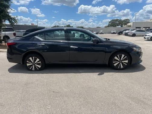 2020 Nissan Altima 2.5 SV
