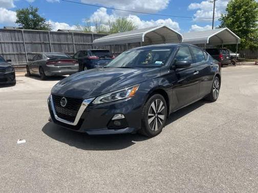 2020 Nissan Altima 2.5 SV