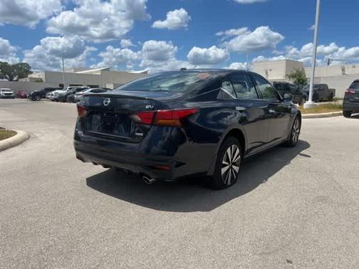 2020 Nissan Altima 2.5 SV