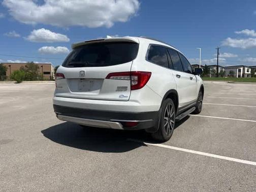 2021 Honda Pilot Touring 8-Passenger