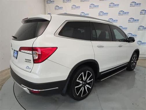 2021 Honda Pilot Touring 8-Passenger