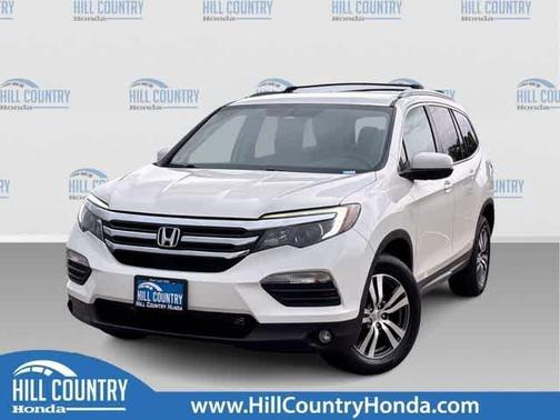 White 2016 Honda Pilot EX