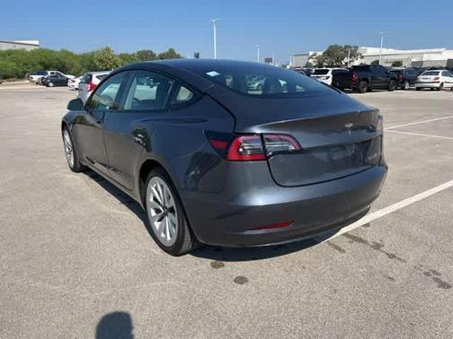2022 Tesla Model 3 Base