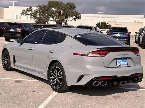 2022 Kia Stinger GT-Line