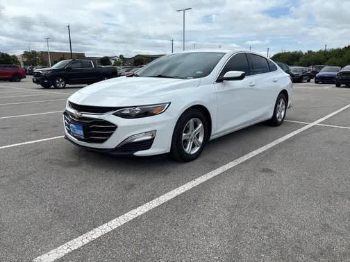 Summit White 2023 Chevrolet Malibu 1LS