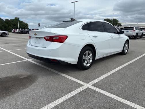 Summit White 2023 Chevrolet Malibu 1LS