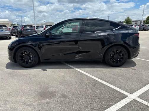 Black 2021 Tesla Model Y Long Range