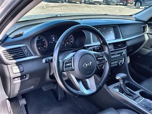 2020 Kia Optima SE