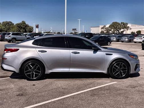 2020 Kia Optima SE