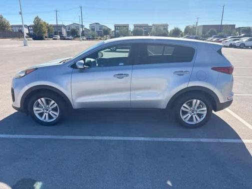 Sparkling Silver 2017 Kia Sportage LX