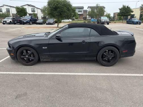 Black 2013 Ford Mustang GT Premium