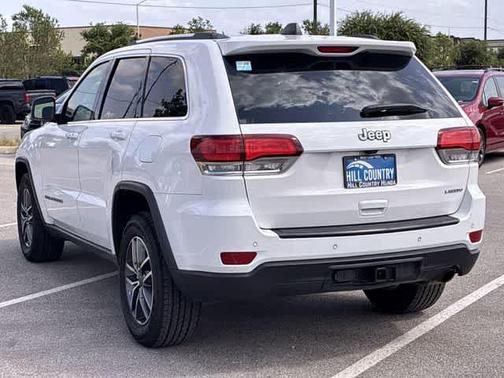 Bright White Clearcoat 2020 Jeep Grand Cherokee Laredo E