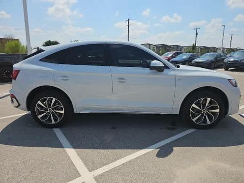 2022 Audi Q5 45 S line Premium Plus