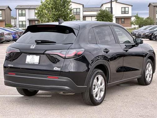 Crystal Black Pearl 2025 Honda HR-V LX