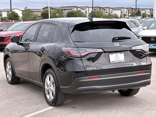 Crystal Black Pearl 2025 Honda HR-V LX