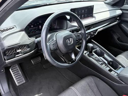 Crystal Black Pearl 2025 Honda Accord Hybrid Sport